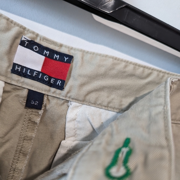 Tommy Hilfiger Beige Men's Shorts - Picture 4 of 4